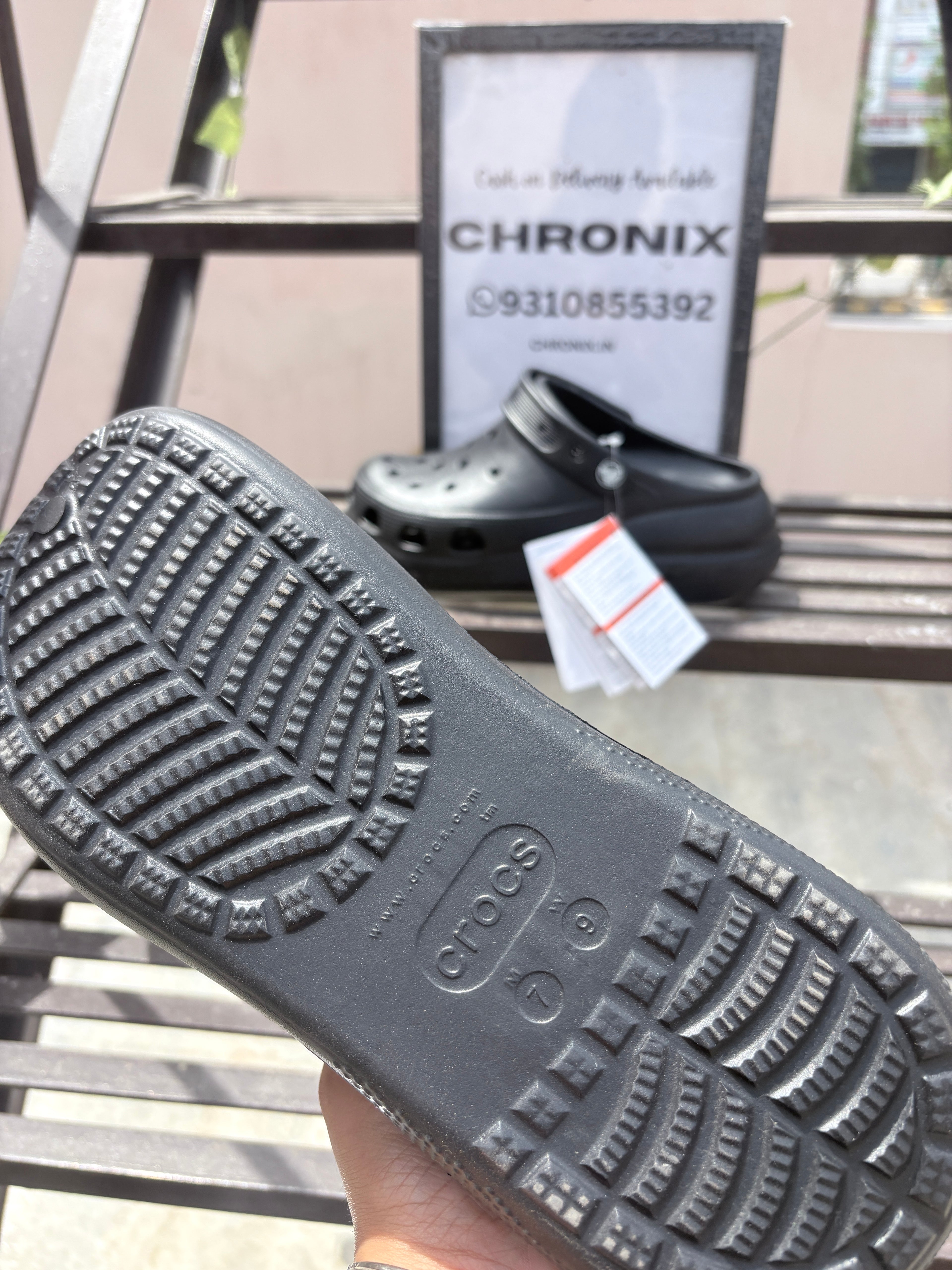 Crush Clogs (Black)