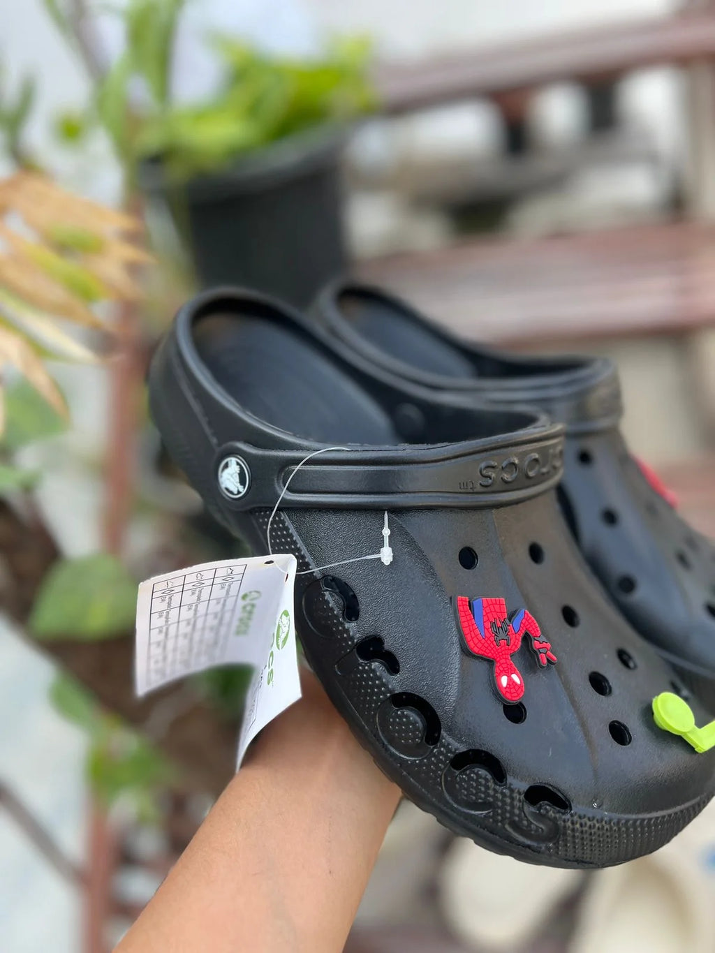 Crocs Classic Baya clogs (Black)