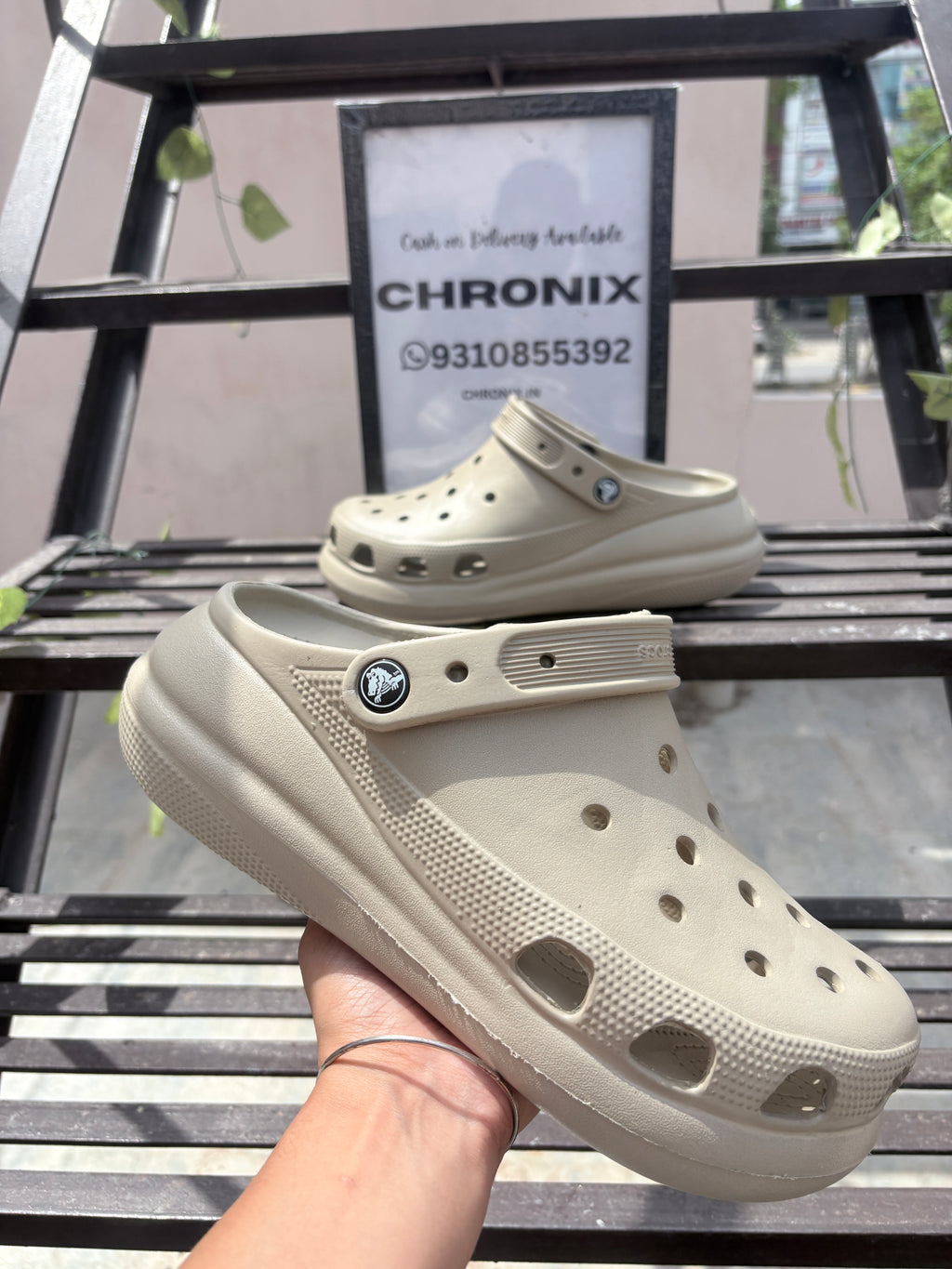 Crush Clogs (Beige)