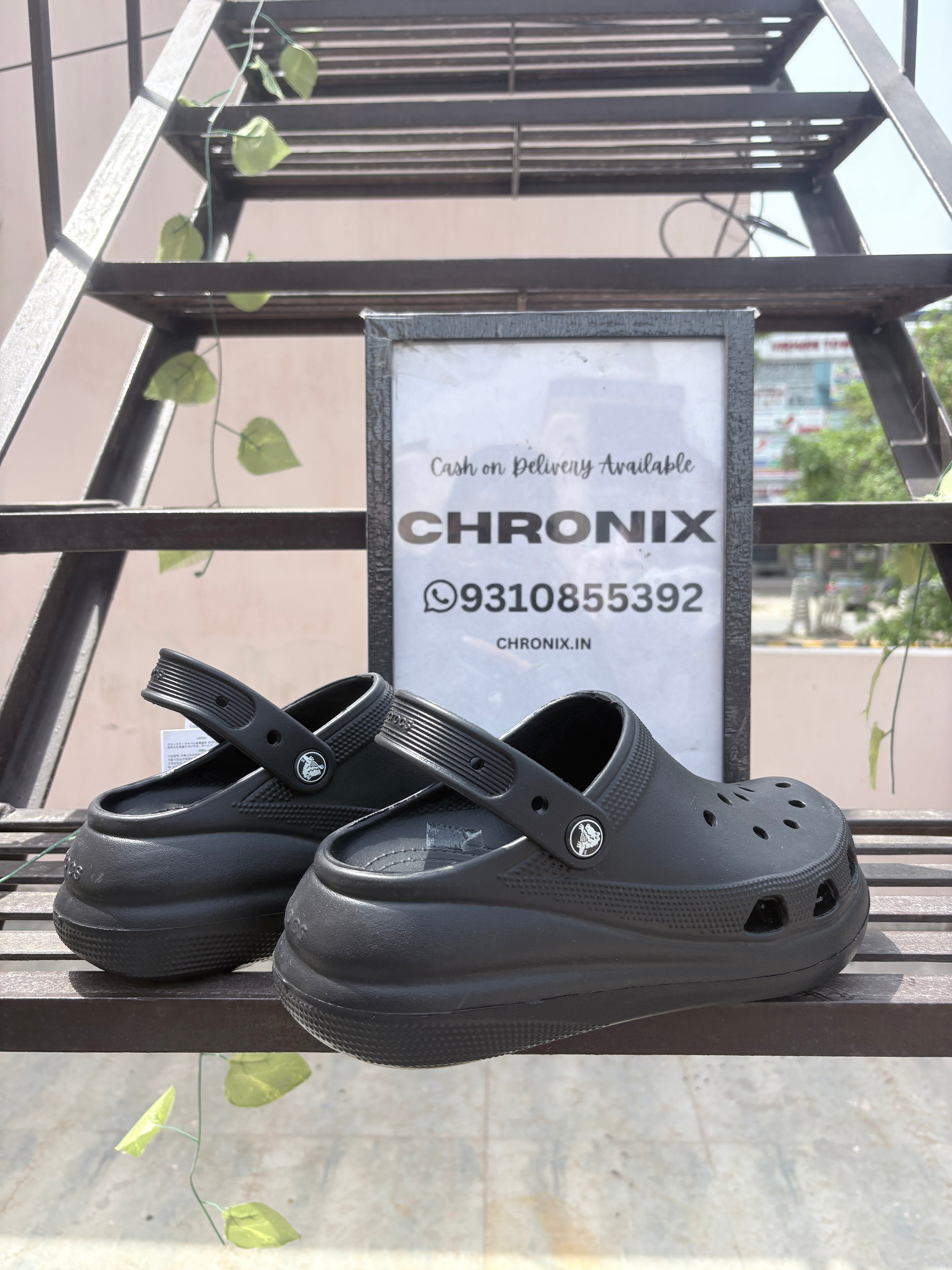 Crush Clogs (Black)
