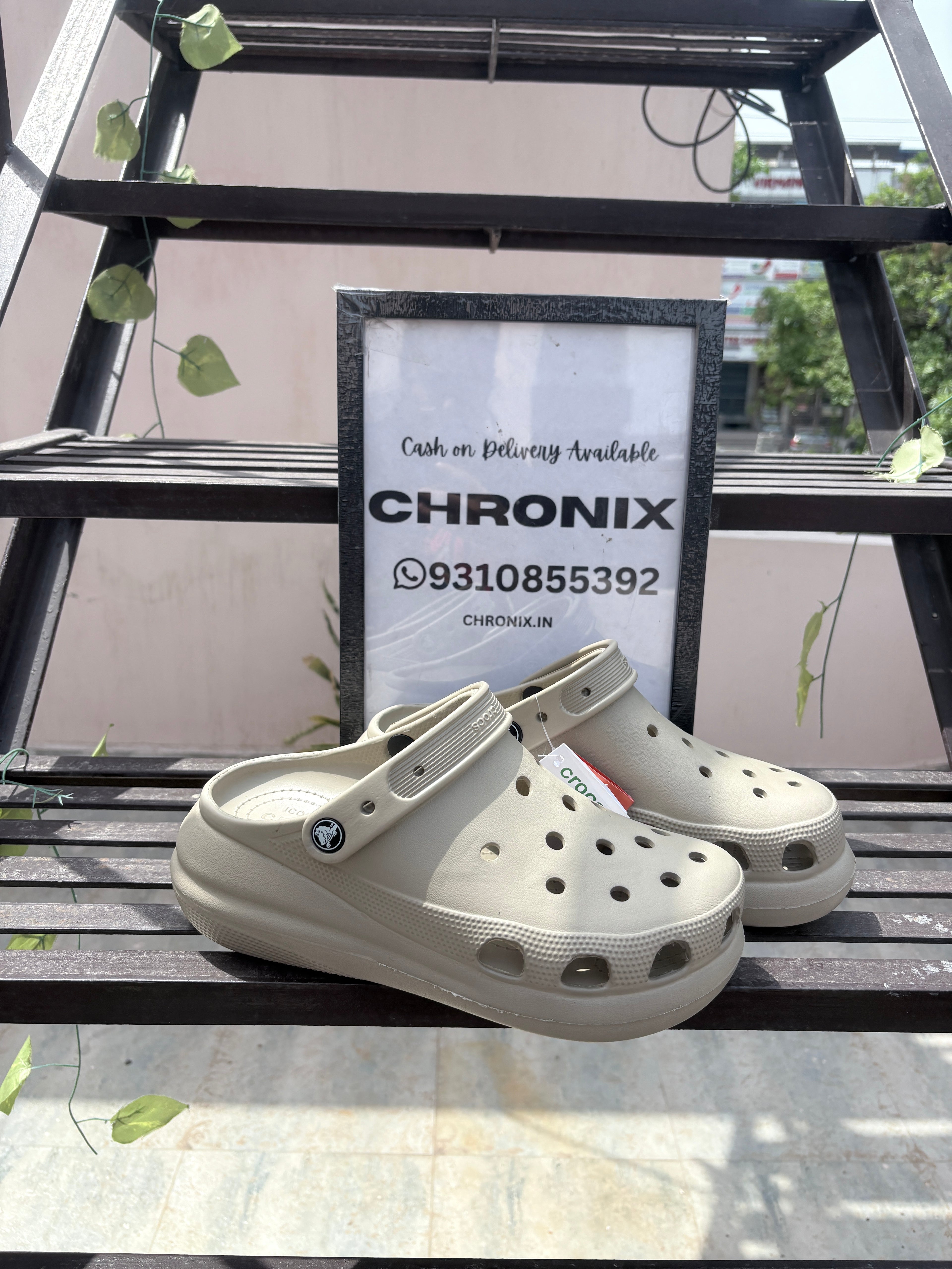 Crush Clogs (Beige)