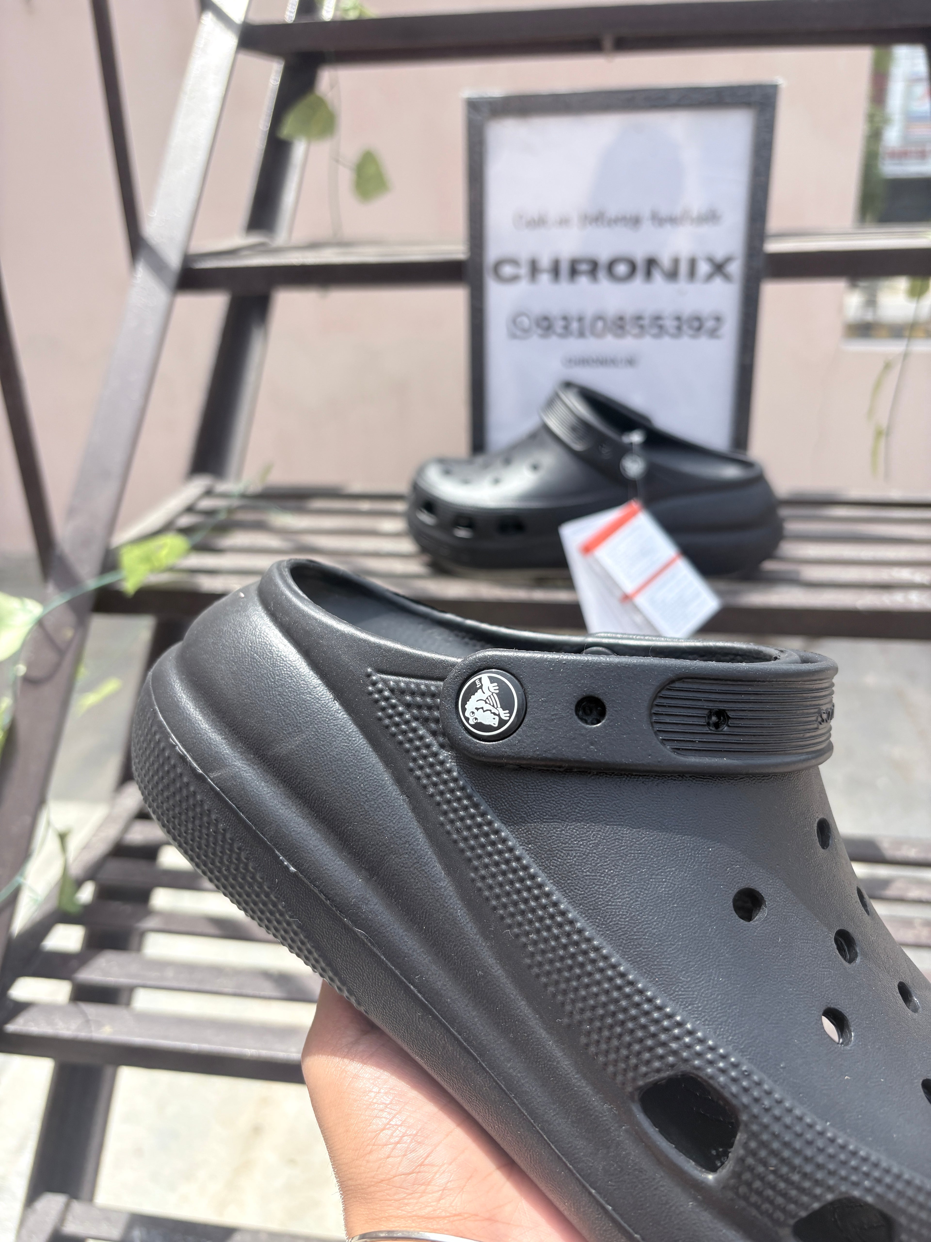 Crush Clogs (Black)