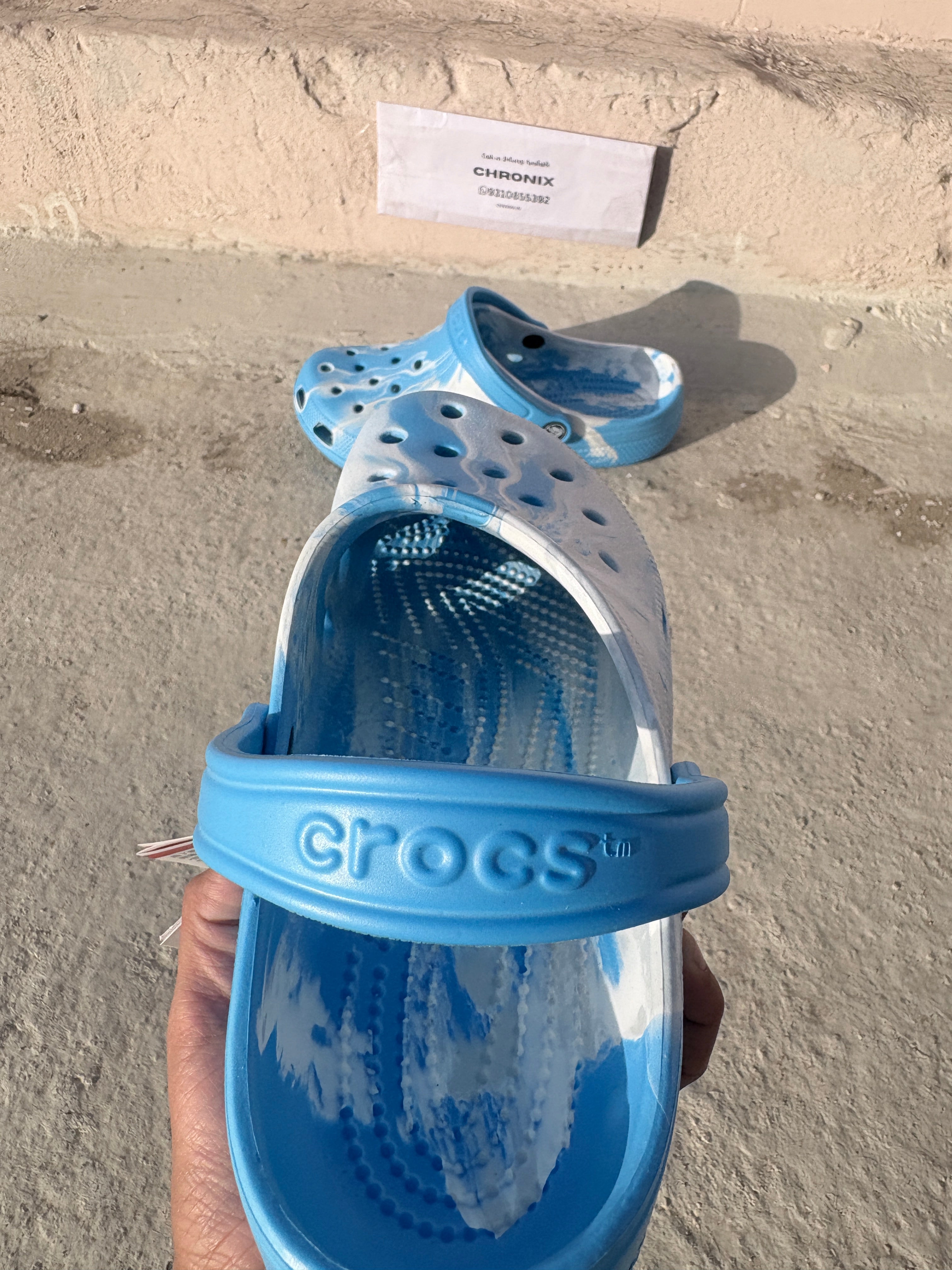 Crocs Classic clogs (Ocean Wave Blue)