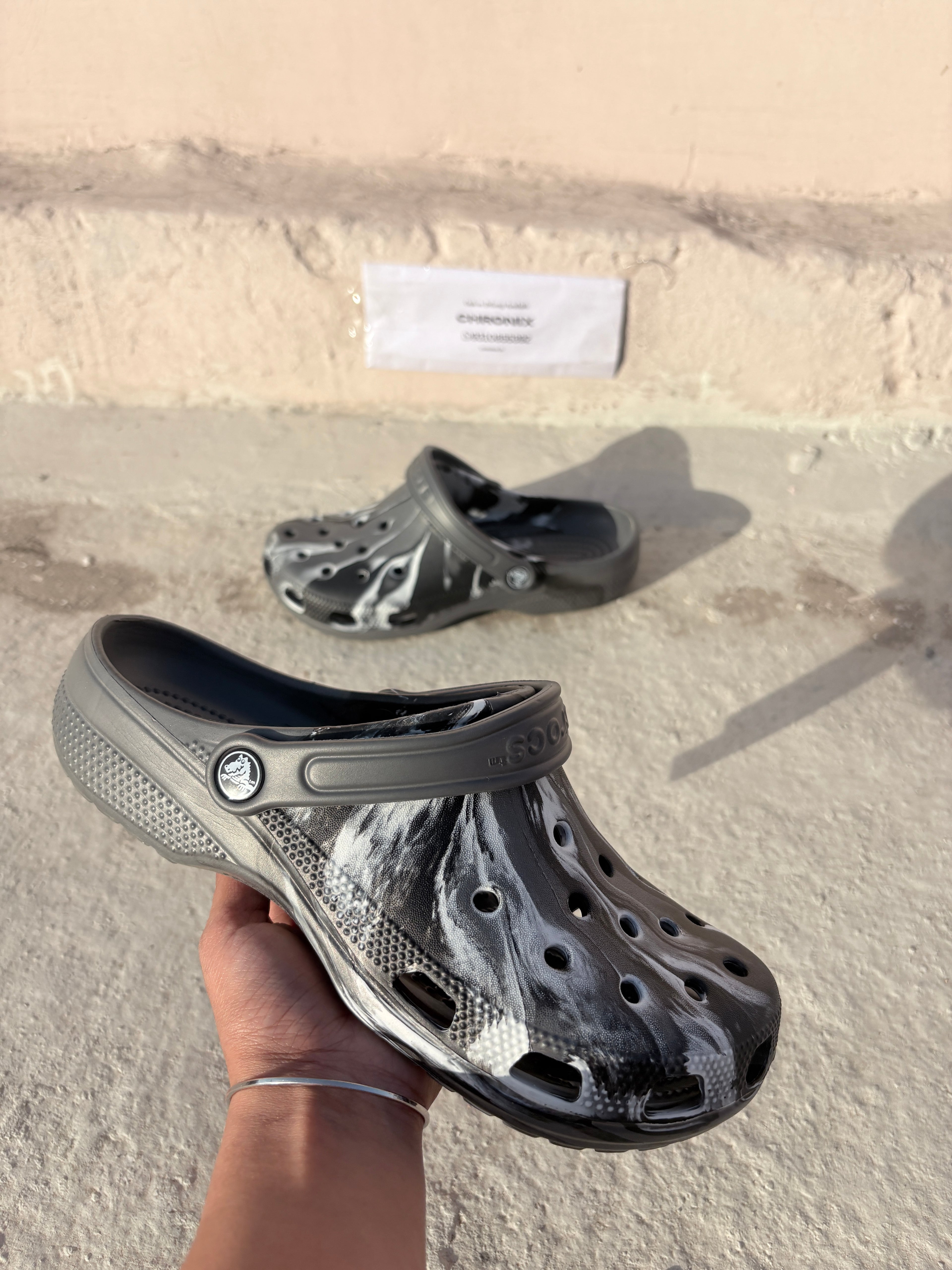 Crocs Classic clogs (Black & Ash Marble)