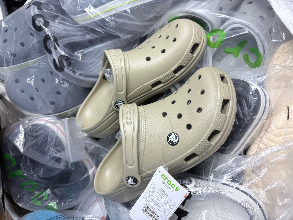 Crocs Classic Clogs (Brown)