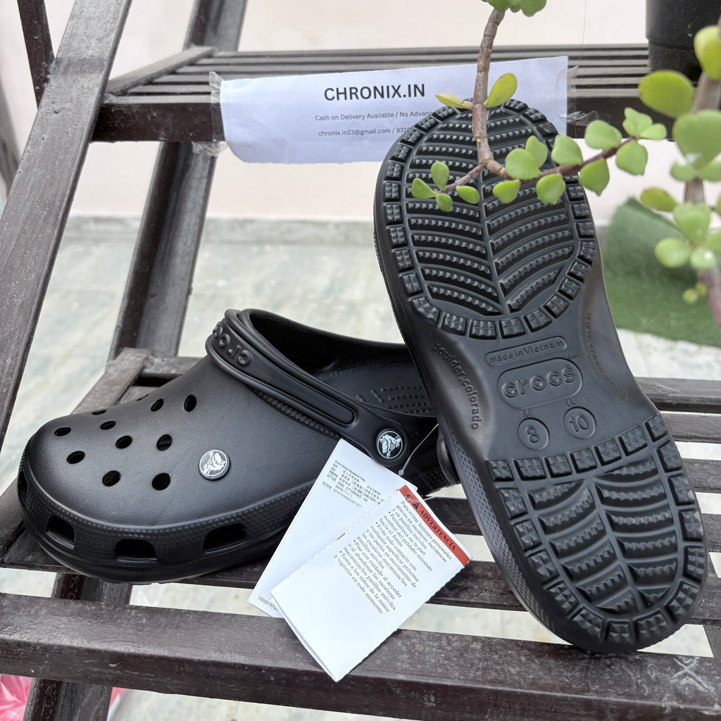 Crocs Classic Clogs (Black)