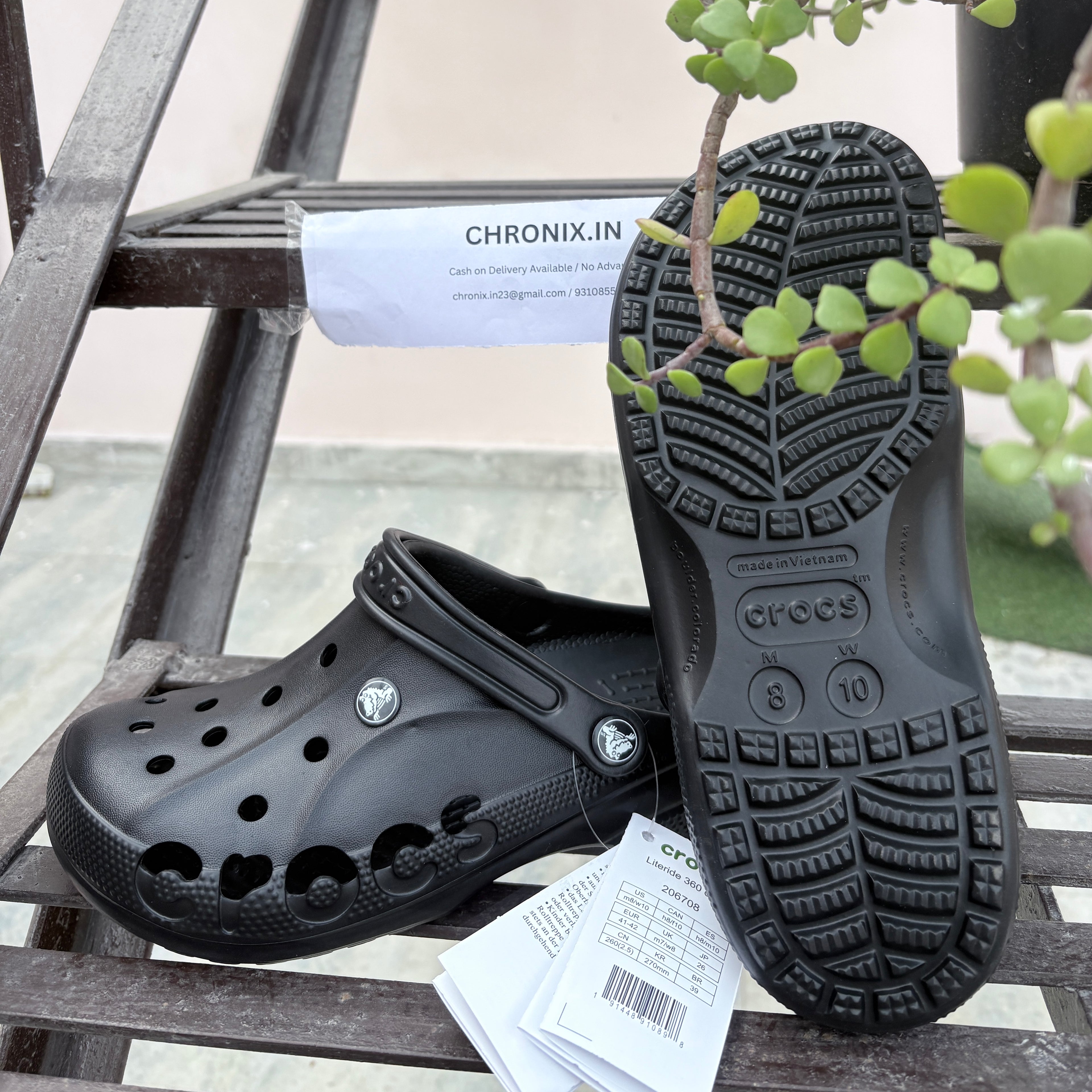 Crocs Classic Baya clogs (Black)