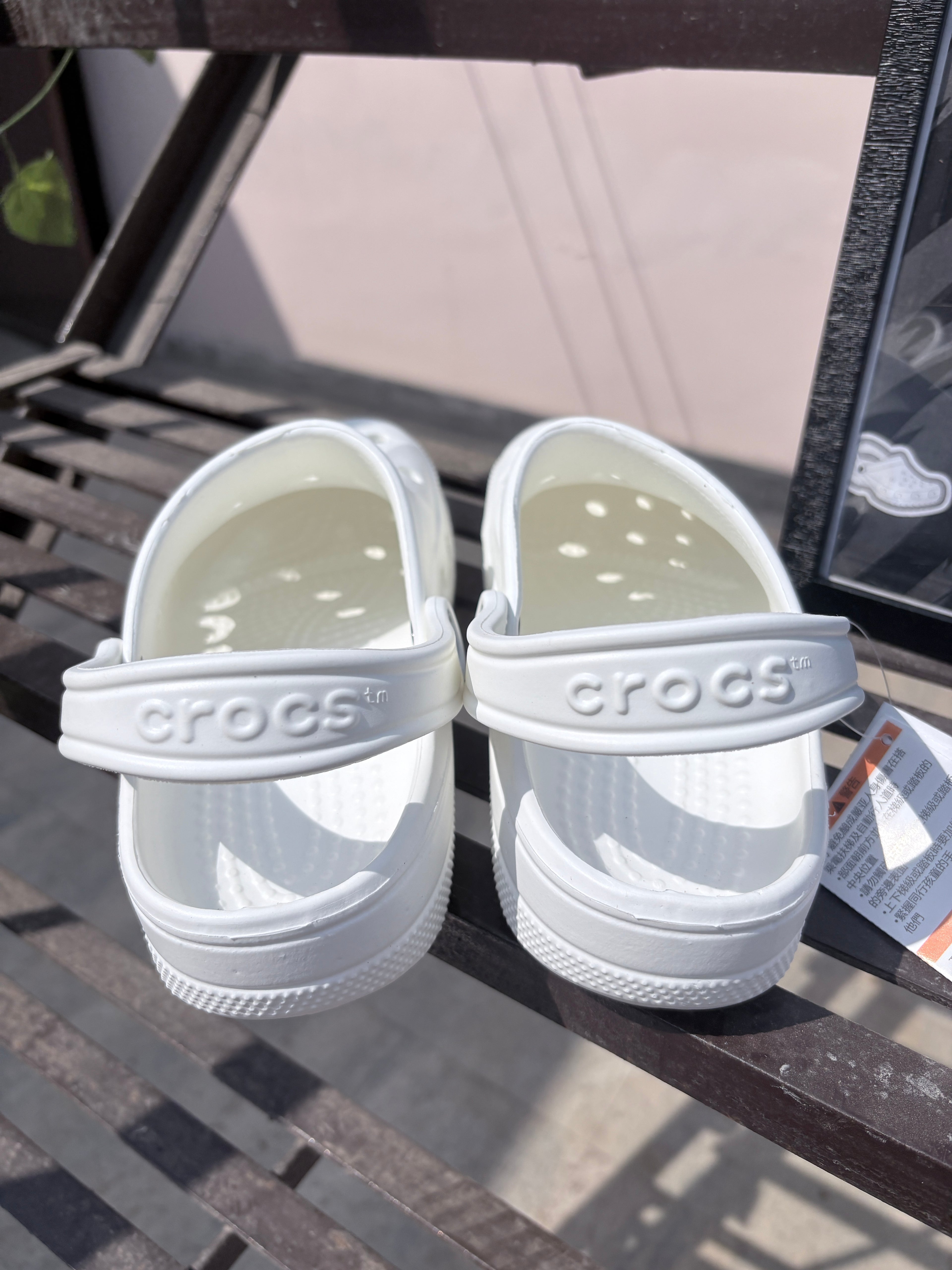 Crocs Classic Baya clogs (White)