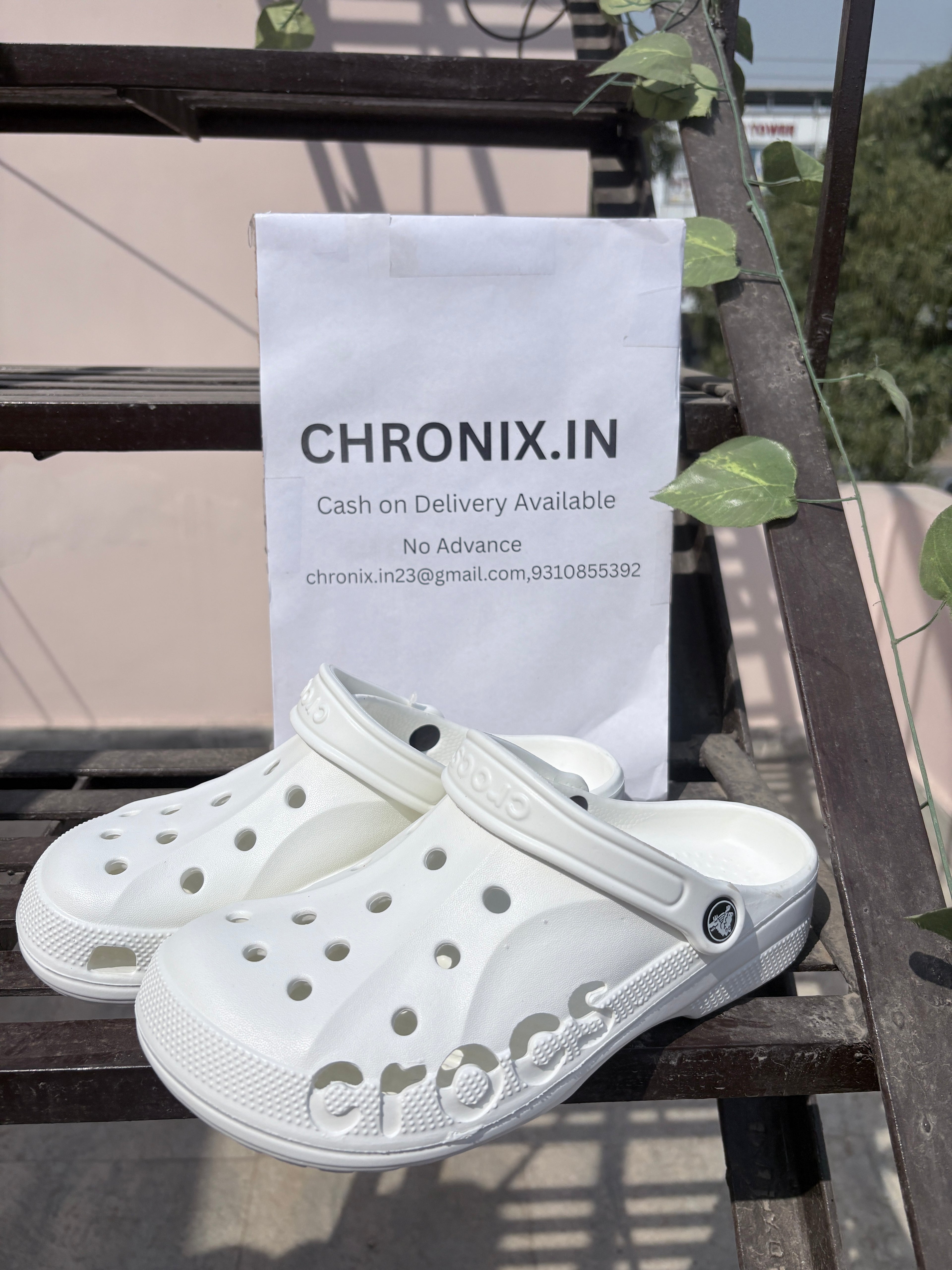 Crocs Classic Baya clogs (White)