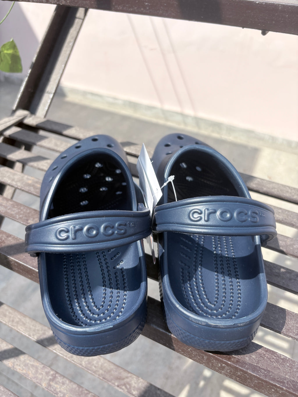 Crocs Classic Clogs (Navy Blue)