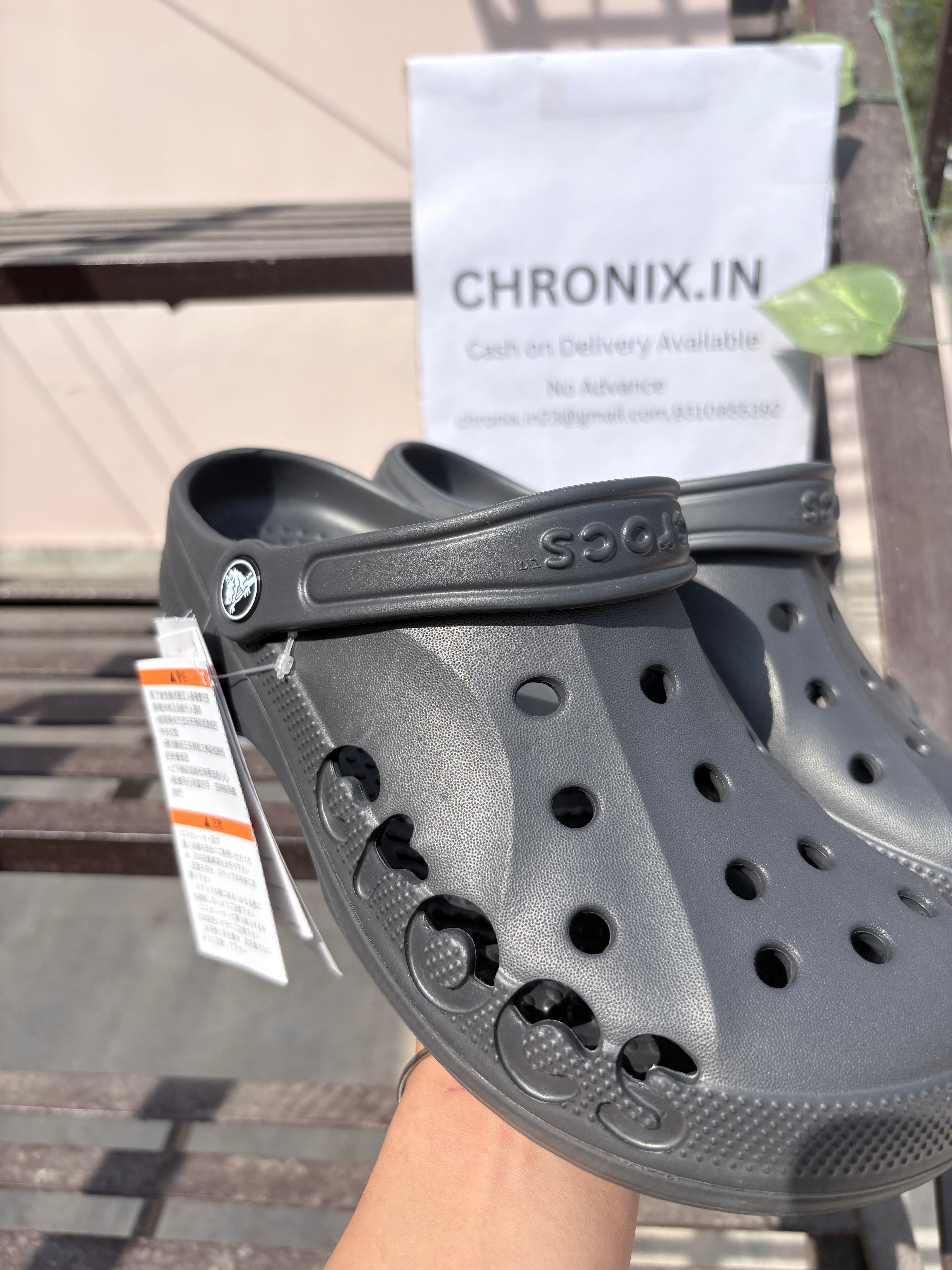 Crocs Classic Baya clogs (Dark Grey)