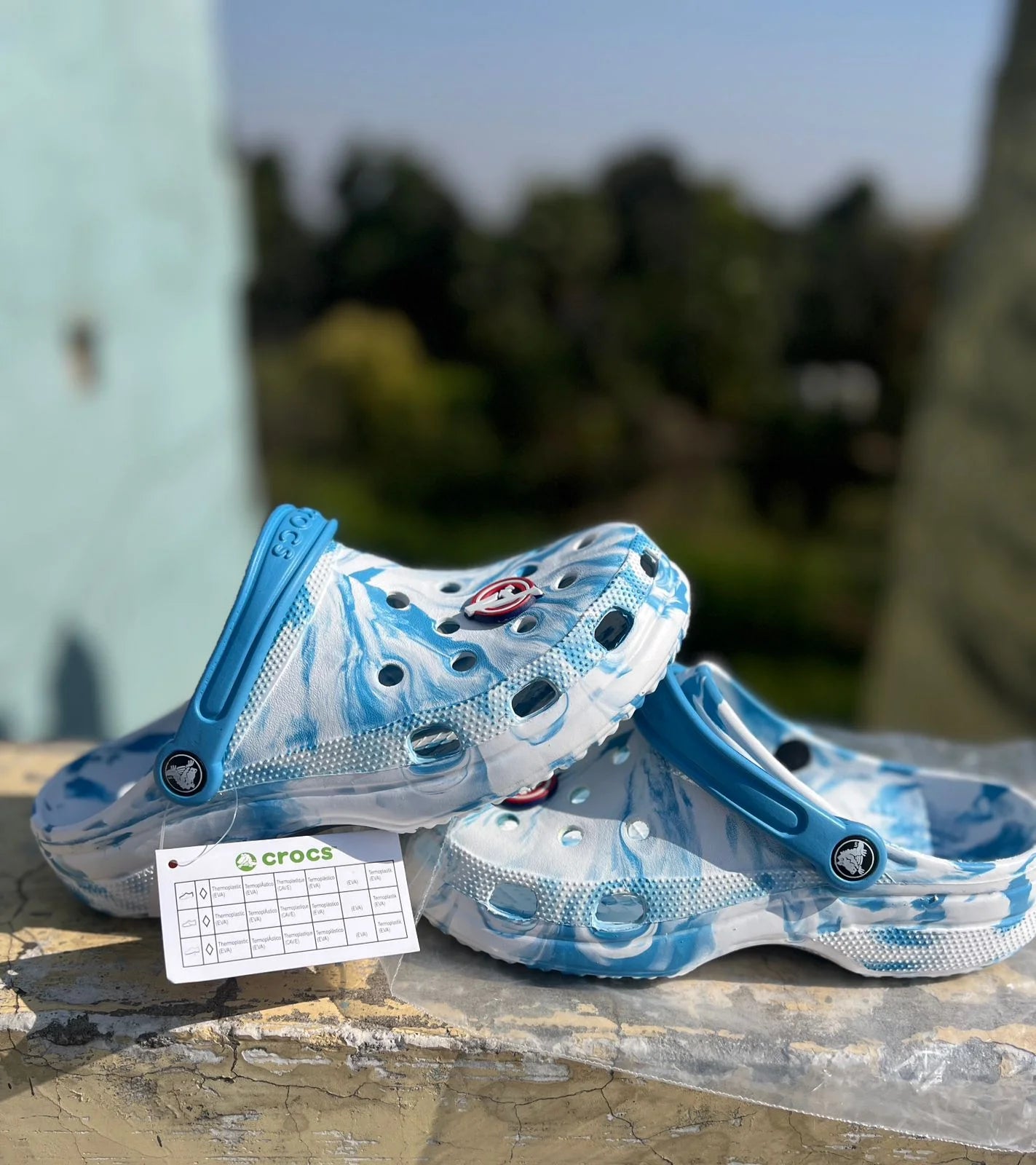 Crocs Classic Platform clogs (Printed Blue)